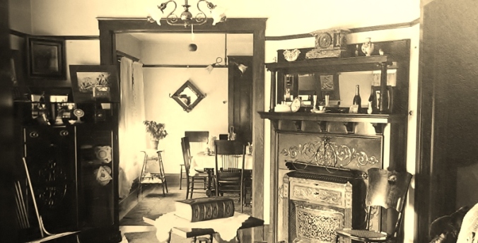 1898 house parlor to dining room (800x408) (2)
